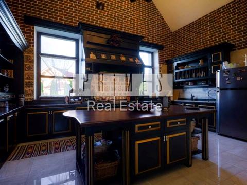 дом по адресу Садова