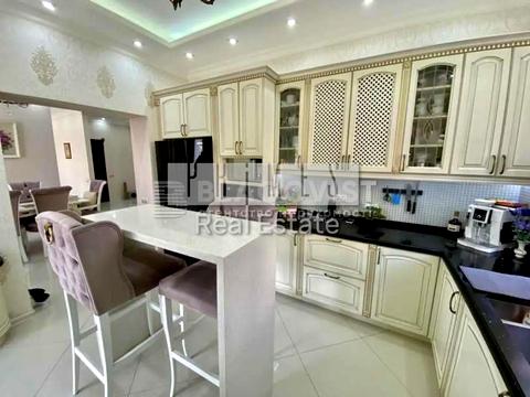 будинок за адресою Новообухівське шосе