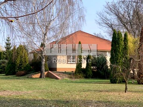 будинок за адресою 139-та Садова вул.