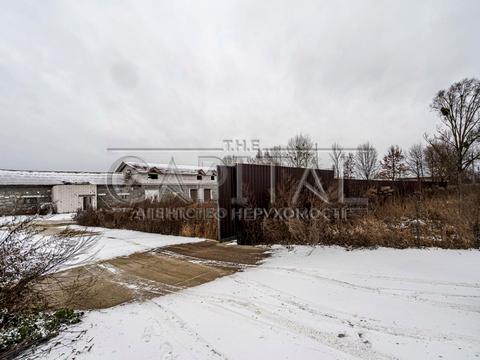 коммерческая по адресу Центральна, 1