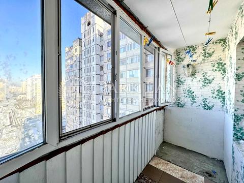 квартира за адресою Ревуцького вул., 44-Б