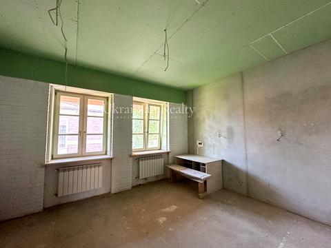 комерційна за адресою Вільшанська вул., 8/5