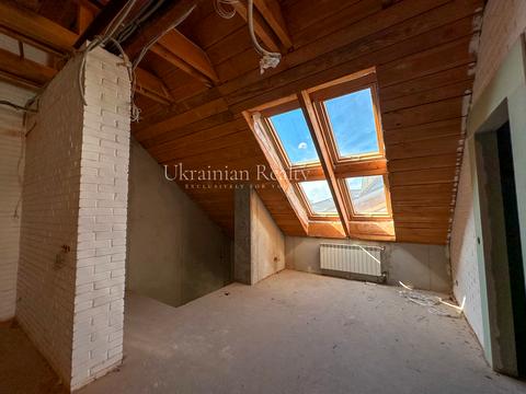 комерційна за адресою Вільшанська вул., 8/5