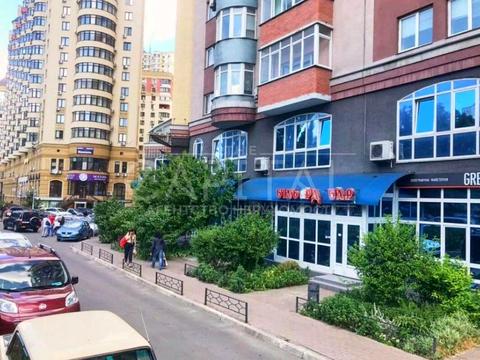 коммерческая по адресу Вячеслава Черновола ул., 2