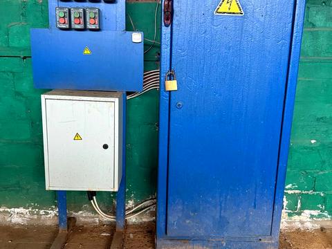 комерційна за адресою Вокзальна, 2