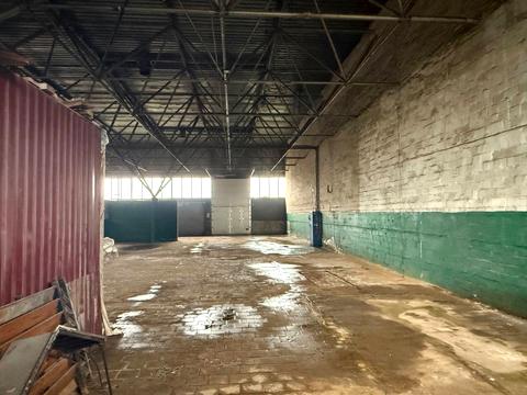 комерційна за адресою Вокзальна, 2