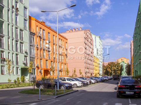 квартира за адресою Регенераторна вул., 4 к3