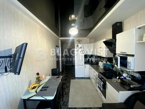 квартира за адресою Регенераторна вул., 4 к3