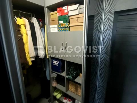 квартира за адресою Регенераторна вул., 4 к3