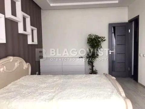 квартира за адресою Регенераторна вул., 4 к3