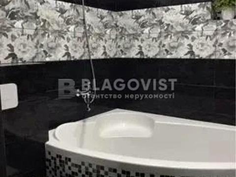 квартира за адресою Регенераторна вул., 4 к3