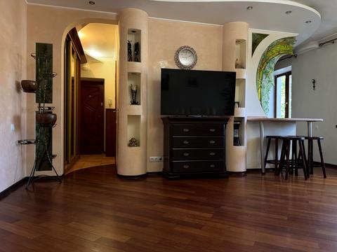 квартира за адресою Грушевського вул., 70/8