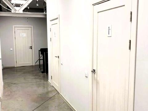 комерційна за адресою Залізничне шосе, 2