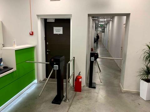 комерційна за адресою Залізничне шосе, 2