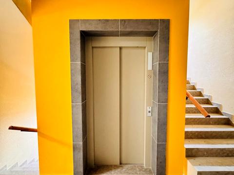 квартира за адресою Радистів вул., 40-Г