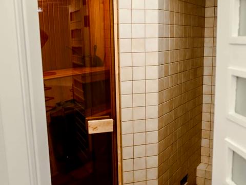 квартира за адресою Європейська вул. (Карла Маркса), 1