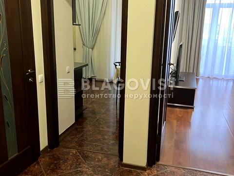 квартира за адресою Регенераторна вул., 4к2