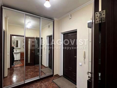 квартира за адресою Регенераторна вул., 4к2