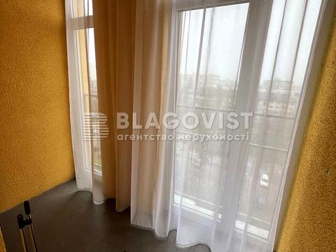 квартира за адресою Регенераторна вул., 4к2