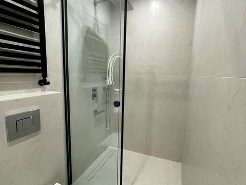 квартира за адресою Приозерна вул., 42