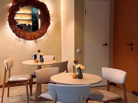 коммерческая по адресу Літературна ул. (Чехова), 7/1