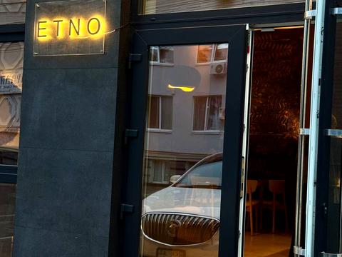 коммерческая по адресу Літературна ул. (Чехова), 7/1