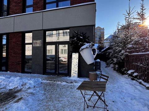 коммерческая по адресу Літературна ул. (Чехова), 7/1