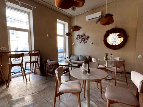 коммерческая по адресу Літературна ул. (Чехова), 7/1