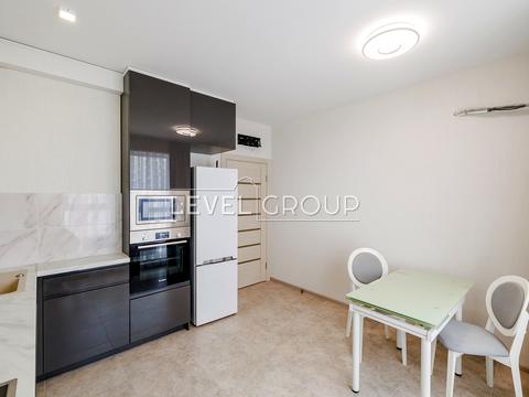 квартира за адресою Ревуцького вул., 40-Г