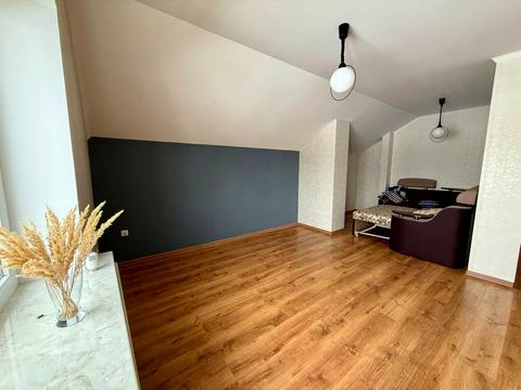 будинок за адресою с. Микитинці, Юності вул., 120