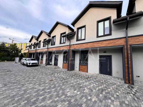 будинок за адресою Леоніда Каденюка вул., 99