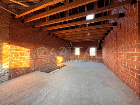 будинок за адресою Леоніда Каденюка вул., 99