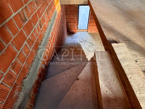 будинок за адресою Леоніда Каденюка вул., 99