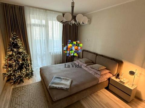 квартира за адресою В'ячеслава Чорновола вул., 27