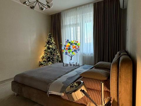 квартира за адресою В'ячеслава Чорновола вул., 27