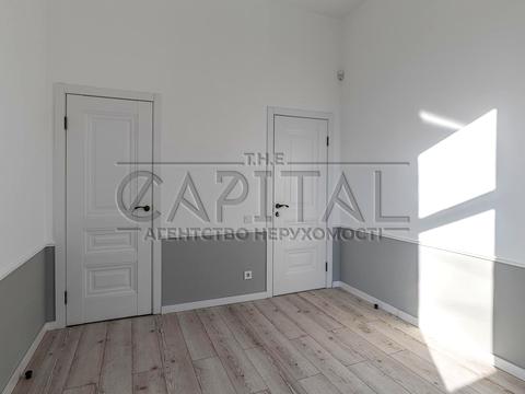 комерційна за адресою Велика Васильківська вул. (Червоноармійська), 23 а