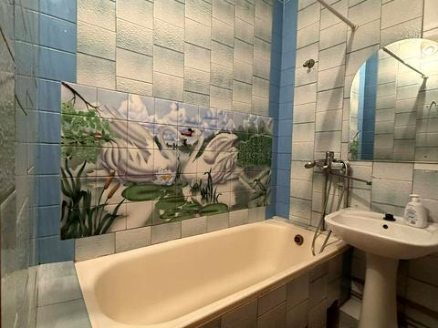 квартира за адресою Тополина вул., 5