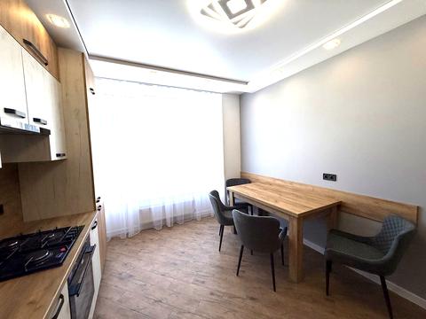 квартира за адресою Героїв Крут вул., 8