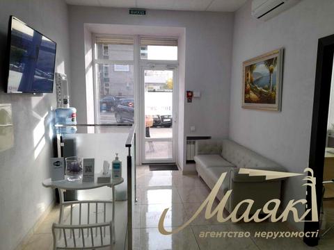 комерційна за адресою Антоновича вул. (Горького), 47/12