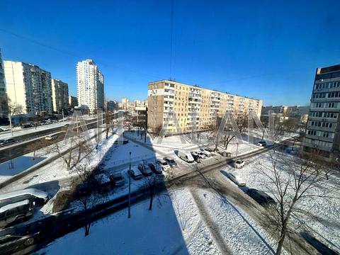 квартира за адресою Володимира Івасюка просп. (Героїв Сталінграду), 42