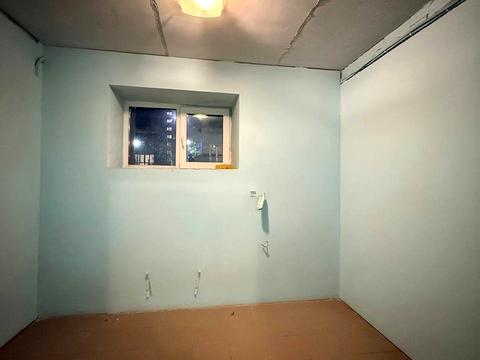 комерційна за адресою Мінеральна, 7