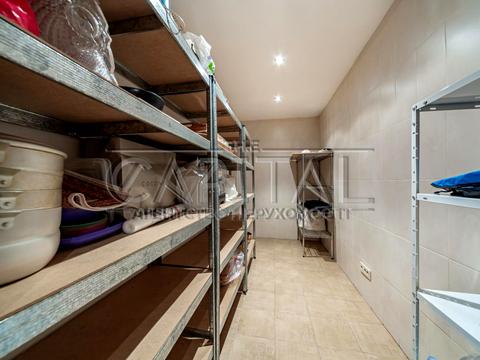 будинок за адресою Патріарха Володимира Романюка вул. (Жовтнева), 1