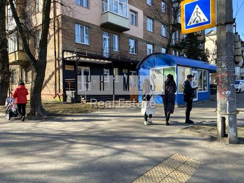 комерційна за адресою Новодарницька вул., 13/18