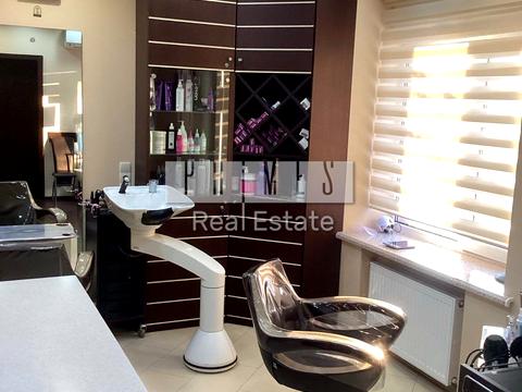 комерційна за адресою Київ, Берестейський просп. (Перемоги), 17