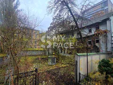 коммерческая по адресу Саксаганского ул., 4б