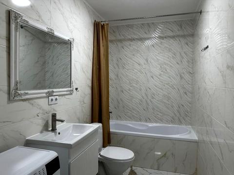 квартира за адресою Романа Шухевича вул., 5