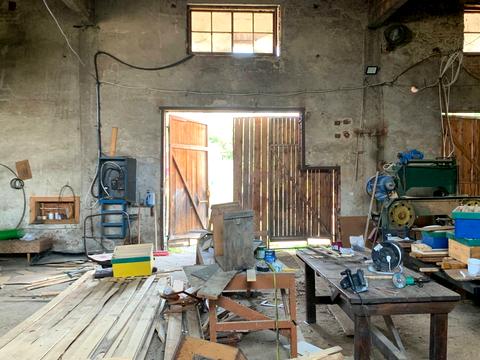 комерційна за адресою Височана, 17