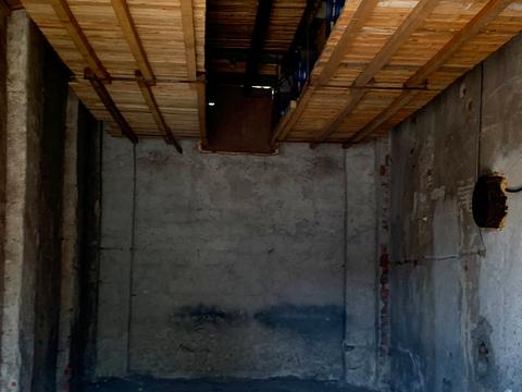 комерційна за адресою Височана, 17