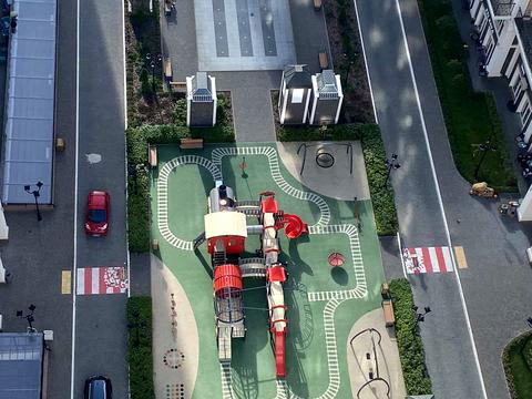 комерційна за адресою Михайла Максимовича вул. (Онуфрія Трутенка), 28-Е