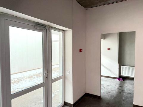 комерційна за адресою Михайла Максимовича вул. (Онуфрія Трутенка), 28-Е